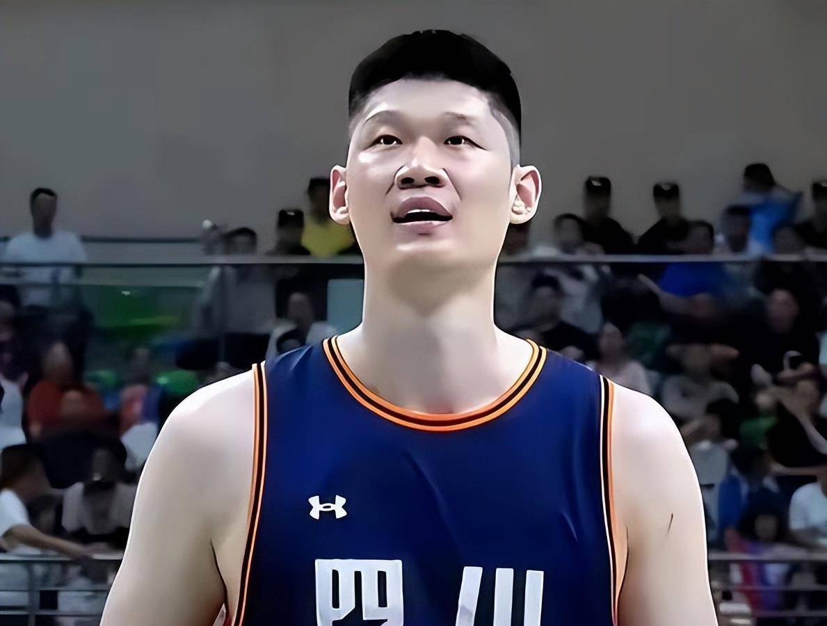 赛后体能课后，四川男篮强势反弹备战NBA季后赛，媒体盛赞，心理建设被强调的简单介绍