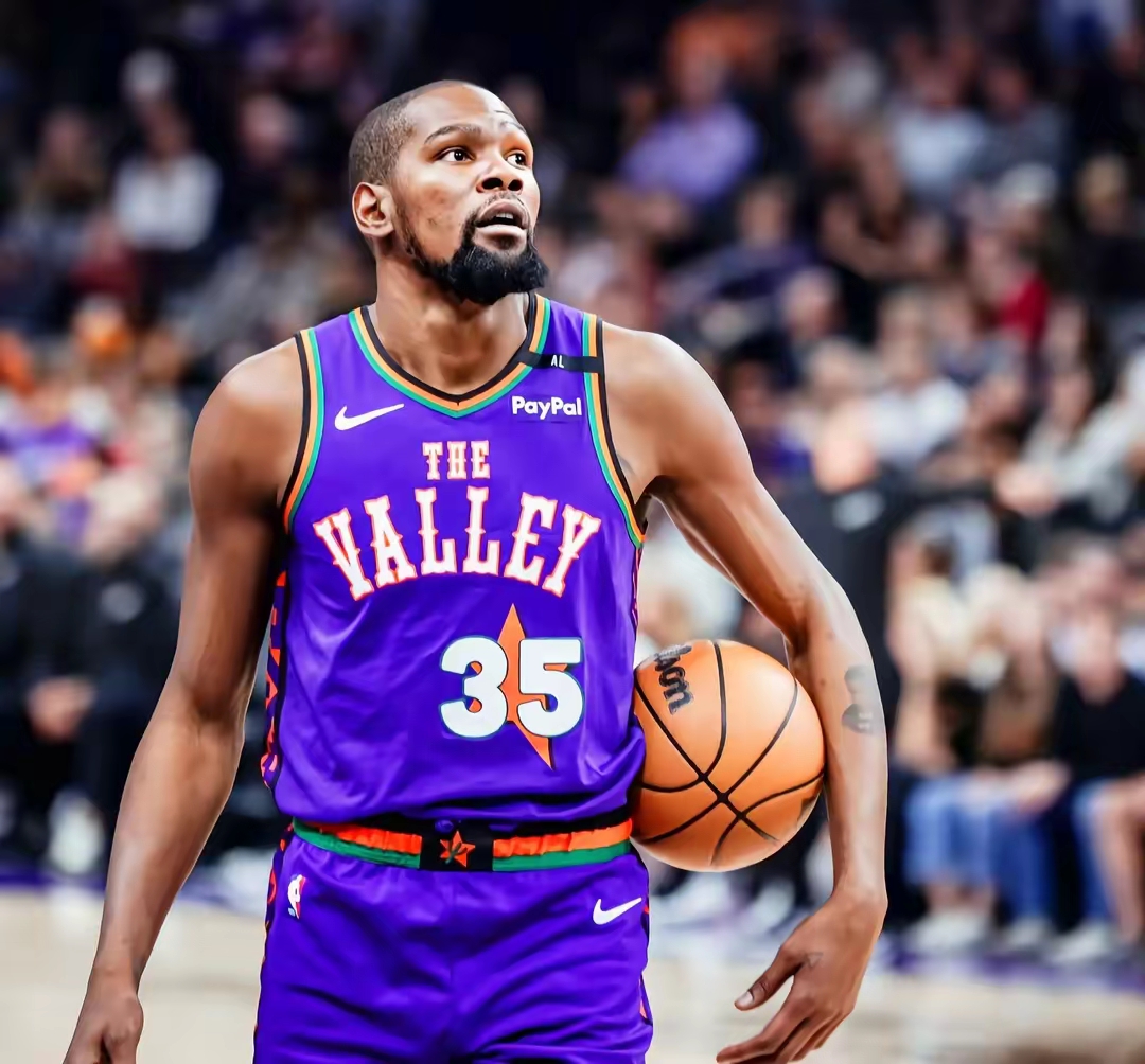 转折点！夏洛特黄蜂更衣室发声，法国杯冲刺阶段攻防权衡，赛场秩序良好，高层口径保持一致的简单介绍